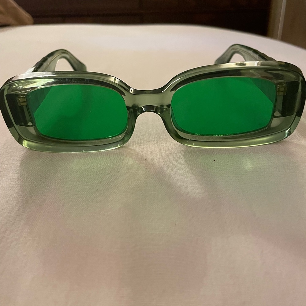 FUTUREMOOD GREEN GLASSES